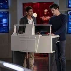 the-flash-episode-614-death-of-the-speed-force-promotional-photo-01-FULL-fcaf76c9156b2fddf51d44cb0aab2392.jpg