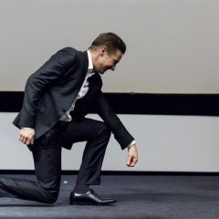 e496-herec-jeremy-renner-f721e689549dc5f0309383e5e5f19bbb.jpg