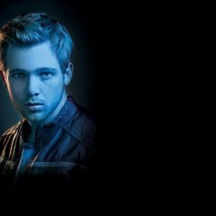 Bates-Motel-Season-2-New-Cast-Promotional-Photos-4-595-slogo-c50bef54d0cd107f6caa89ed1aa64286.jpg