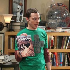 The-Big-Bang-Theory-Episode-7.20-The-Relationship-Diremption-Promotional-Photos-7-595-slogo-50d0359a44da8a065011ecf290f9c8ec.jpg
