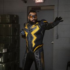 black-lightning-episode-315-the-book-of-war-chapter-two-promotional-photo-12-0f2f051502e539d04083e2ac4b311fb5.jpg