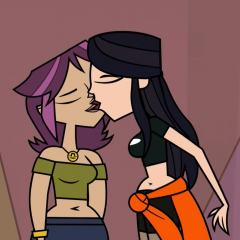 Kiss-of-Rosa-Maria-and-Tess-1070f51d3d8b08236dc2a9f5b36ecd28.png