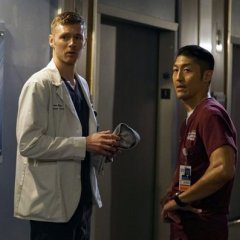 chicago-med-episode-502-were-lost-in-the-dark-promotional-photo-09-595-7a519434326d26f5fe1a8d111542d5b5.jpg