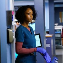 chicago-med-episode-512-leave-the-choice-to-solomon-promotional-photo-11-595-025e2219b3c900c81b42c259e40a3320.jpg