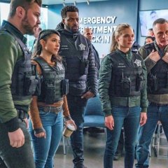chicago-pd-episode-710-mercy-promotional-photo-02-FULL-365bd1a02597012276f8b972aa39ae6d.jpg