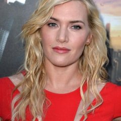 Kate-Winslet-3-d05fb1b3f5adfb987cb2b6c0c378e156.jpg