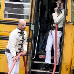 cameron-monaghan-wears-a-straight-jacket-for-joker-on-gotham-01-675eadd7609a31bb3af152b347f744e8.jpg