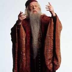 Promo-pic-of-Richard-Harris-as-Professor-Dumbledore-CoS--28f084b1fa680784eaf912ff5f3e2d99.jpg