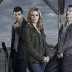 Haven-Season-5-Cast-Promotional-Photos-11-595-slogo-d076a0355f514c1c7738e4ad5a5d77d9.jpg