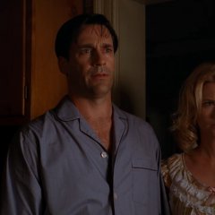 Mad-Men-S3-E2-5-10e6136bc56c40fe884581bcefb6b33c.jpg