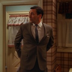 Mad-Men-S3-E3-1-6fabba56a1e7f1bd7394d36da6ddb59f.jpg