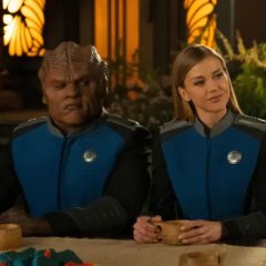 commanders-at-arms-the-orville-new-horizons-s3e8-b8fa97847007f4f57790fadd99cd75cb.jpg
