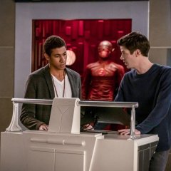 the-flash-episode-614-death-of-the-speed-force-promotional-photo-03-FULL-daf8418c11d91e747183f3bc86b35f17.jpg