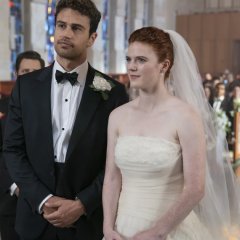 wedding-day-tall-the-time-travelers-wife-s1e6-093fd4e2fef3710bbdcc4ec8d5f3447f.jpg