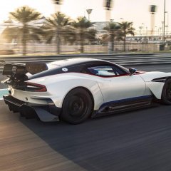 Top-Gear-TV-trailer-features-Aston-Martin-Vulcan-2-0c2336bb762127ca29ffd398fa37cf1a.jpg