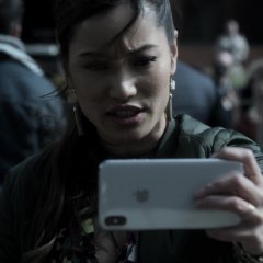 Apple-iPhone-Smartphone-Used-by-Jacky-Lai-as-Kaylee-Vo-in-V-Wars-Season-1-Episode-10-2-dfb2edc61d3f92eb773bd8d2edc2b824.jpg