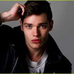 dominic-sherwood-jj-spotlight-of-the-week-exclusive-09-1024x653-f10c73caaad7f5f0a0db4dfa6d0bbae0.jpg