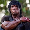 Rambo se vrací s ikonickým lukem