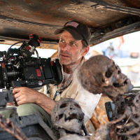 Zack Snyder představuje obsazení hraného prequelu Army of the Dead