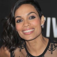 Ve druhém Zombielandu si zahraje Rosario Dawson