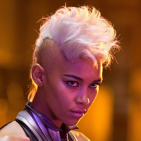 Alexandra Shipp nahradí Eizu González ve dvojce Kung Fury