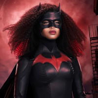 Javicia Leslie představuje kostým Batwoman