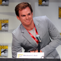 Dexter míří na online Comic Con, dočkáme se i traileru