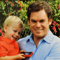 Dexter hlásí další návrat: Do příběhu se vrací jeho syn Harrison