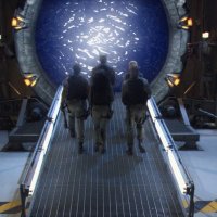 Důkaz místo slibů, Joseph Mallozzi ukázal, že scénář k novému seriálu Stargate skutečně existuje