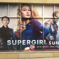 Comic-Con začíná: Supergirl se vyšvihla s novým plakátem