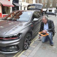 Clarkson prodává svůj VW Golf GTI