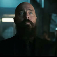 Plnohodnotný trailer na čtvrtou řadu představuje Luthora a vrací do hry Deathstroka