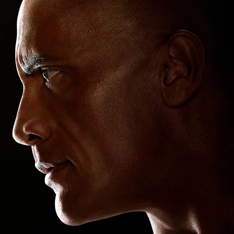 Dwayne Johnson představuje první oficiální plakát k filmu Black Adam