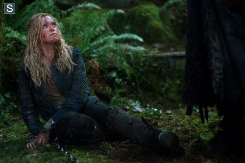 S01E12: We Are Grounders (Part 1)