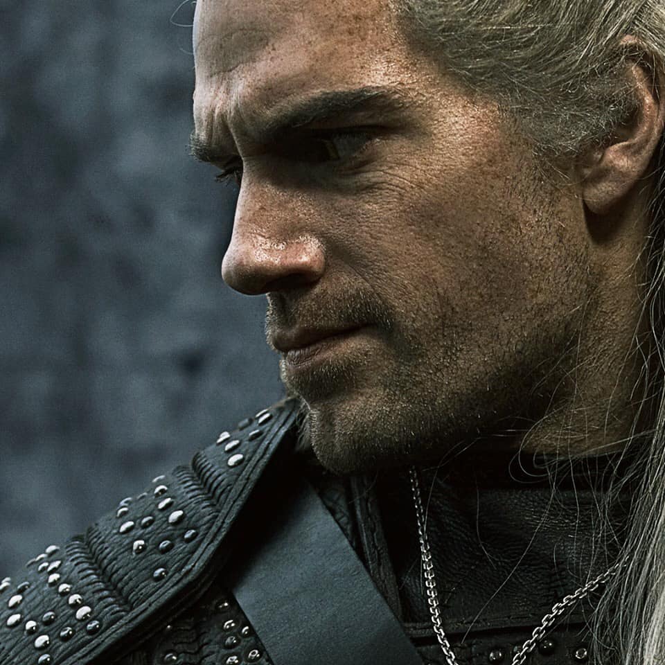 Zaklínač Geralt a další hrdinové se představují na prvních oficiálních fotografiích