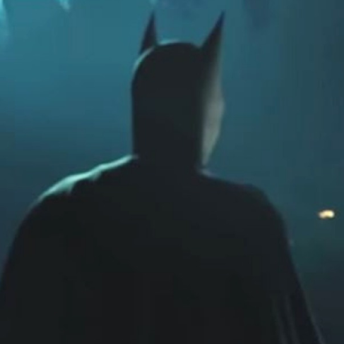 Ve finále první řady měl Batman spojit síly s oběma Robiny