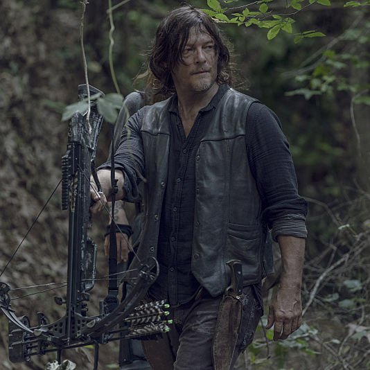 Norman Reedus odhalil, že se Daryl a Carol měli dočkat svého spin-offu ještě před koncem The Walking Dead